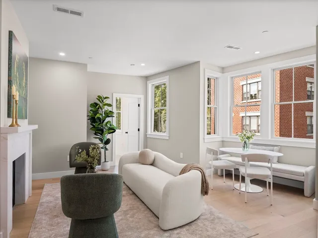 $1,324,990 | 106-108 Bunker Hill Street, Unit 6P, Boston, MA 02129