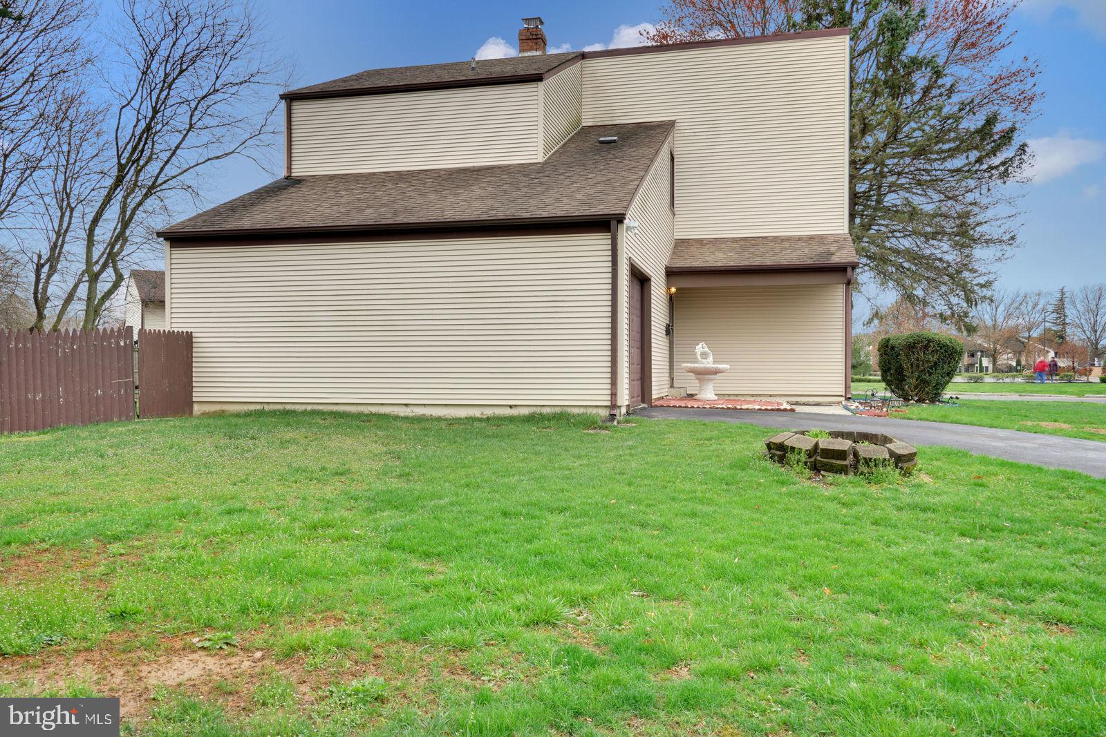 2 Robertson Road East Windsor, NJ 08520 - Photo 21 of 25 Side View