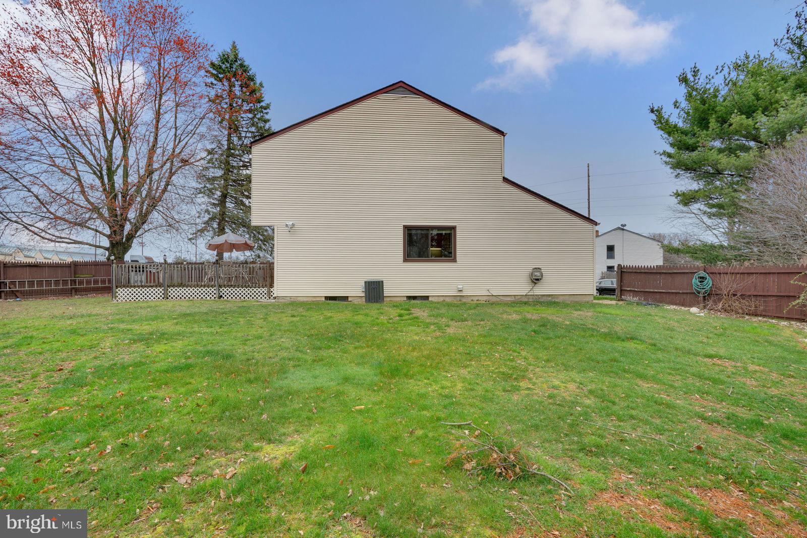 2 Robertson Road East Windsor, NJ 08520 - Photo 23 of 25 Side View
