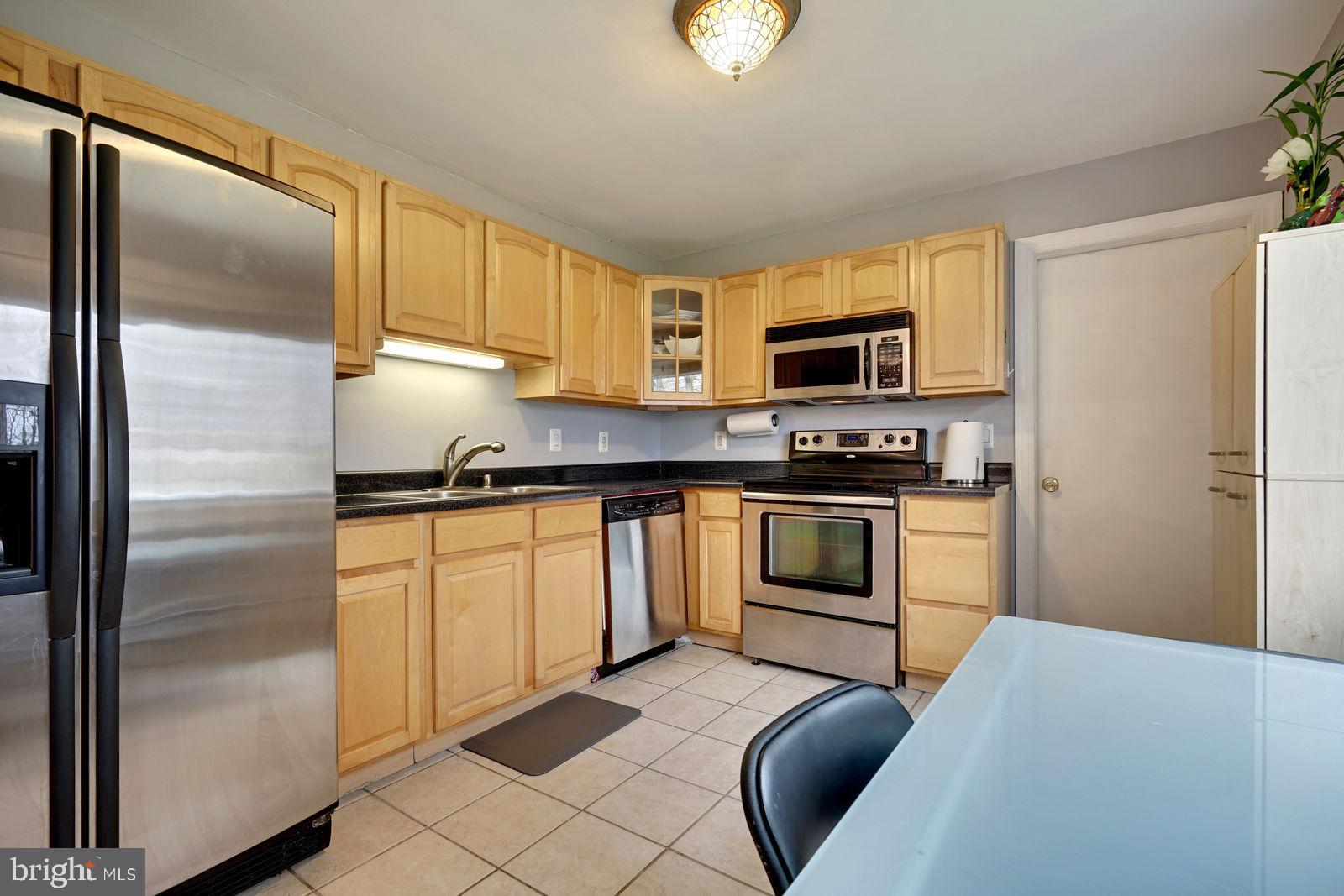 2 Robertson Road East Windsor, NJ 08520 - Photo 7 of 25 Kitchen