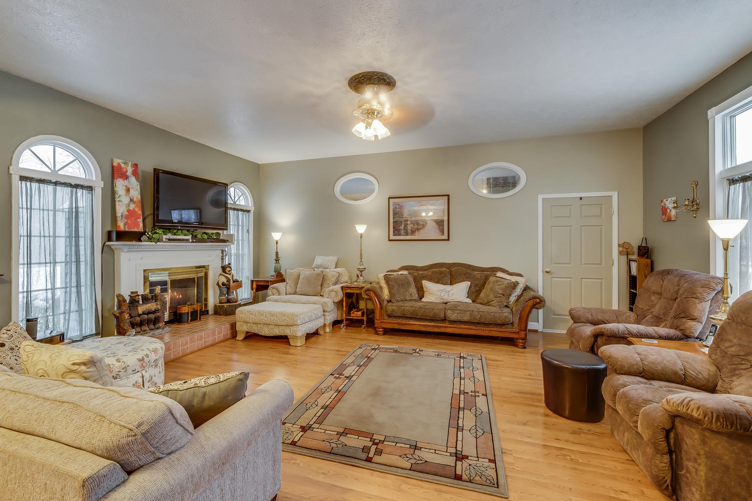 55855 Fir Road Mishawaka, IN 46545 - Photo 10 of 36 Gallery Image 10