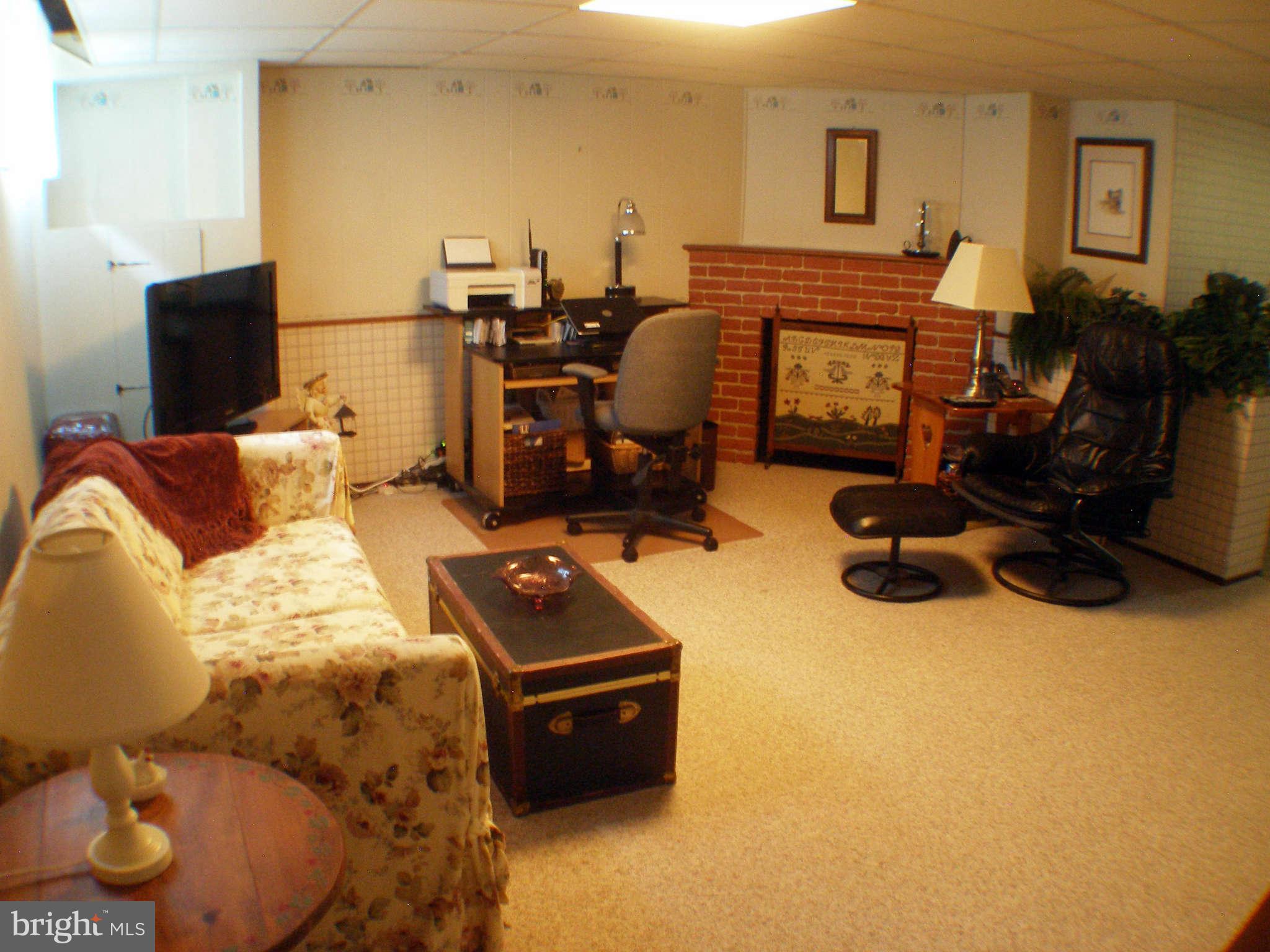 1516 Barrett Road Baltimore, MD 21207 - Photo 17 of 25 a living room with furniture