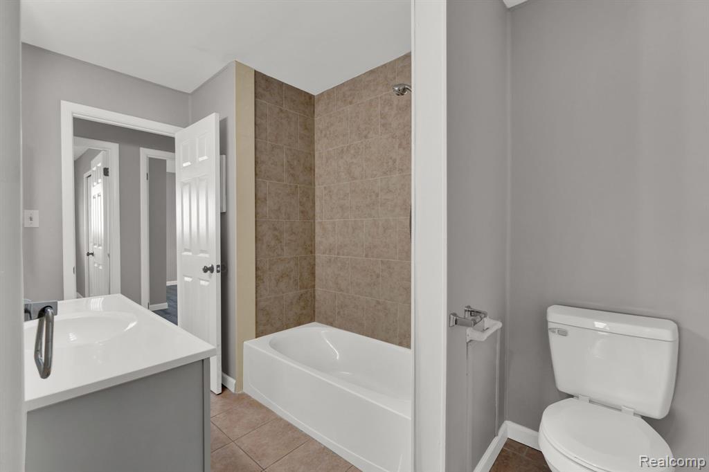 11220 Timken Avenue Warren, MI 48089 - Photo 30 of 36