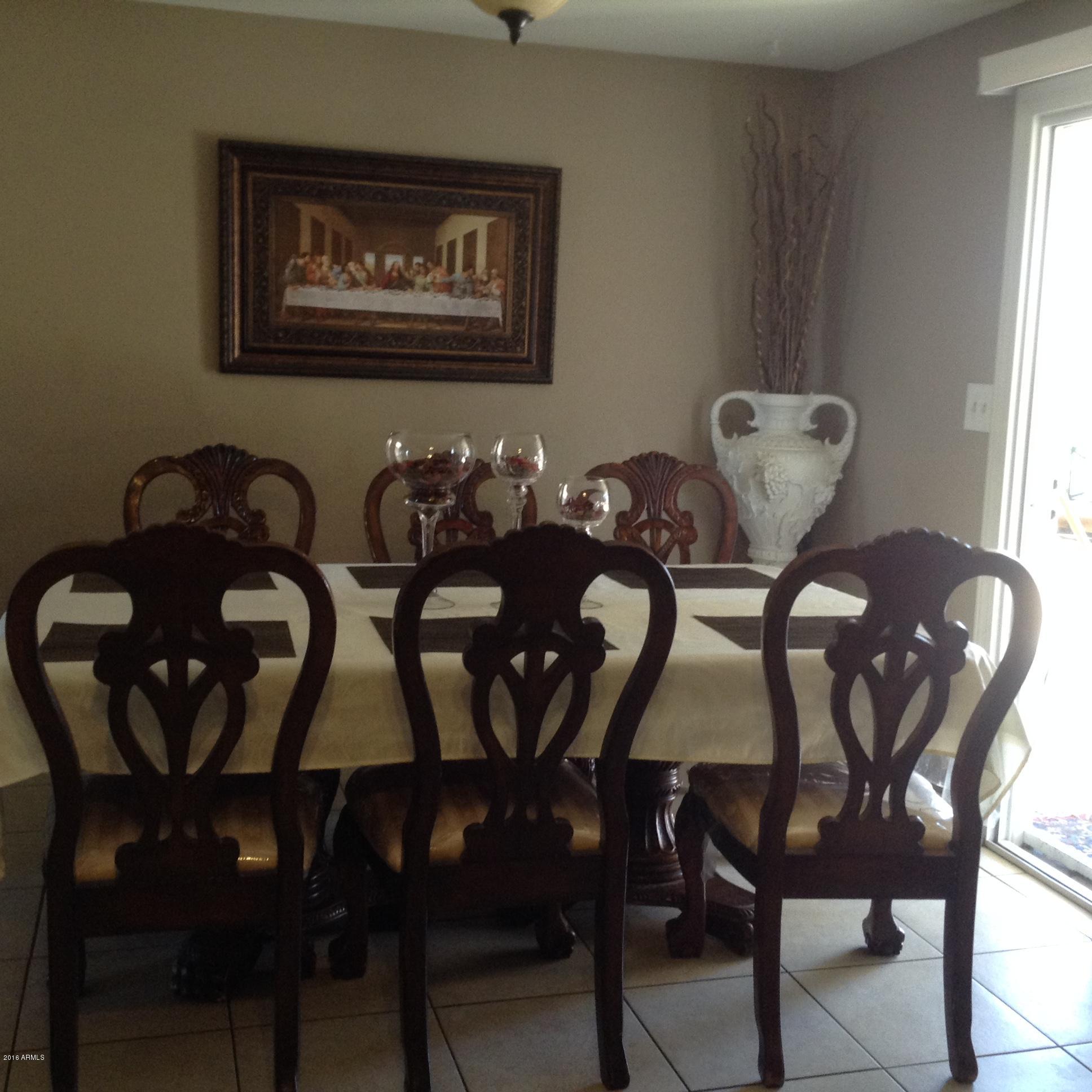 6253 West Coronado Road Phoenix, AZ 85035 - Photo 3 of 17 IMG_0669