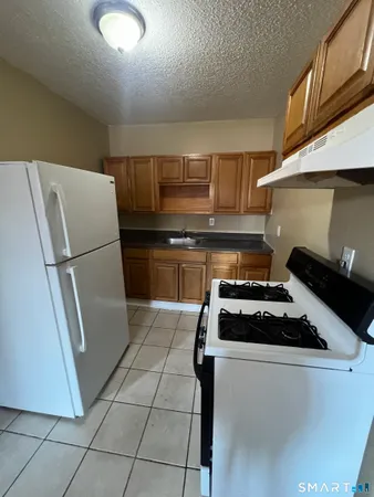 $1,500 | 32 Bedford Street, Unit A, Hartford, CT 06120