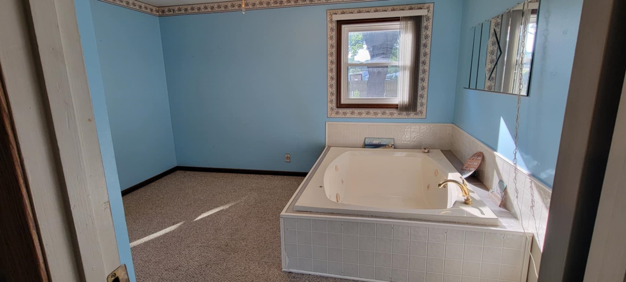 451 Rebecca Road Belvidere, IL 61008 - Photo 20 of 30 a utility room with a window