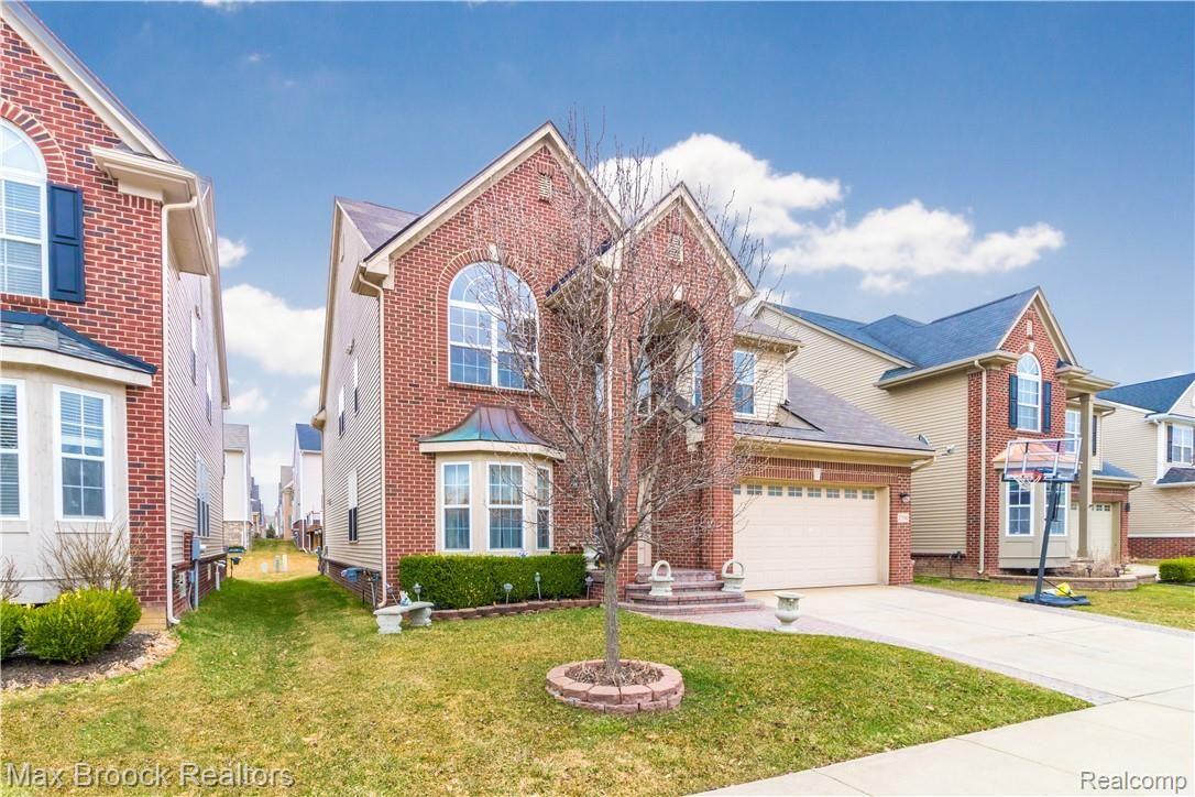27586 Cromwell Road Novi, MI 48374 - Photo 2 of 44 Blue Skies (1 of 3).jpg