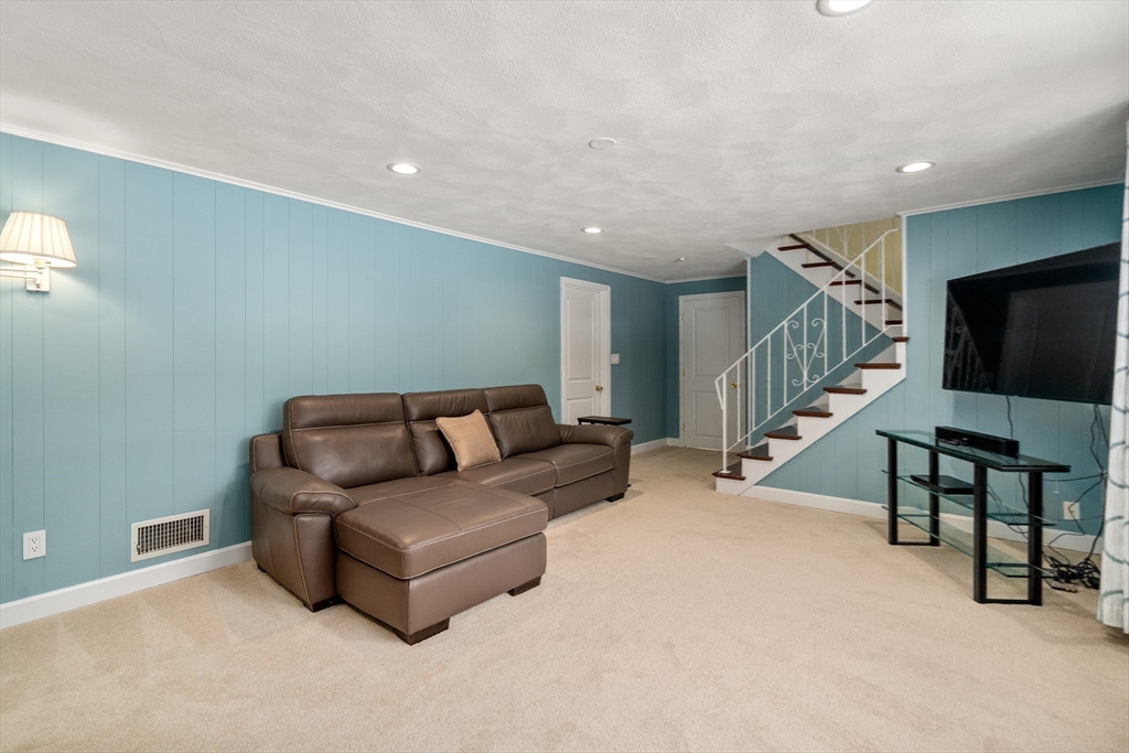 48 Patricia Road Sudbury, MA 01776 - Photo 20 of 30 Gallery Image 20