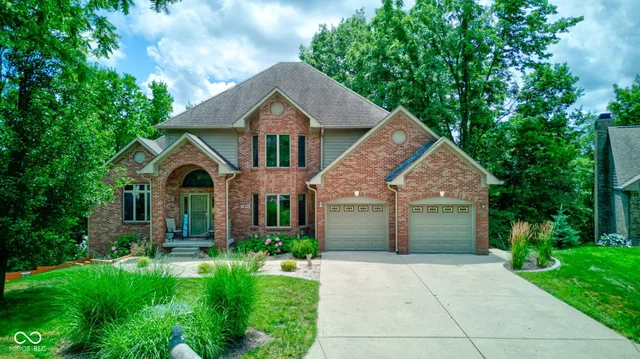 $585,000 | 5895 Annanhill Court, Avon, IN 46123