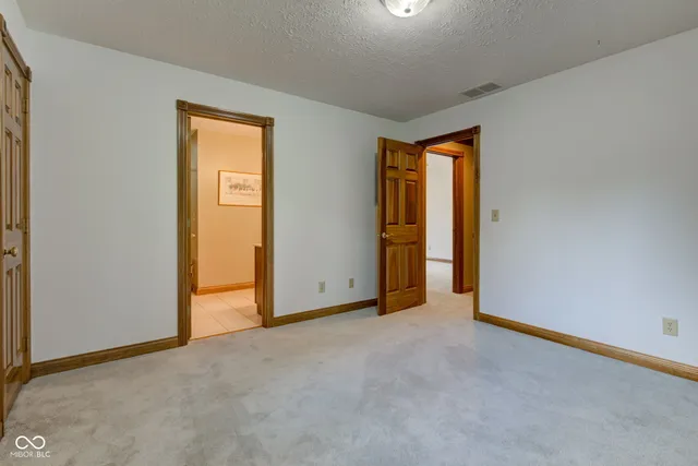 $585,000 | 5895 Annanhill Court, Avon, IN 46123