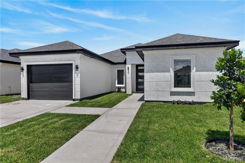 425 Serg Loop Alamo, TX 78516 - Photo 2 of 18