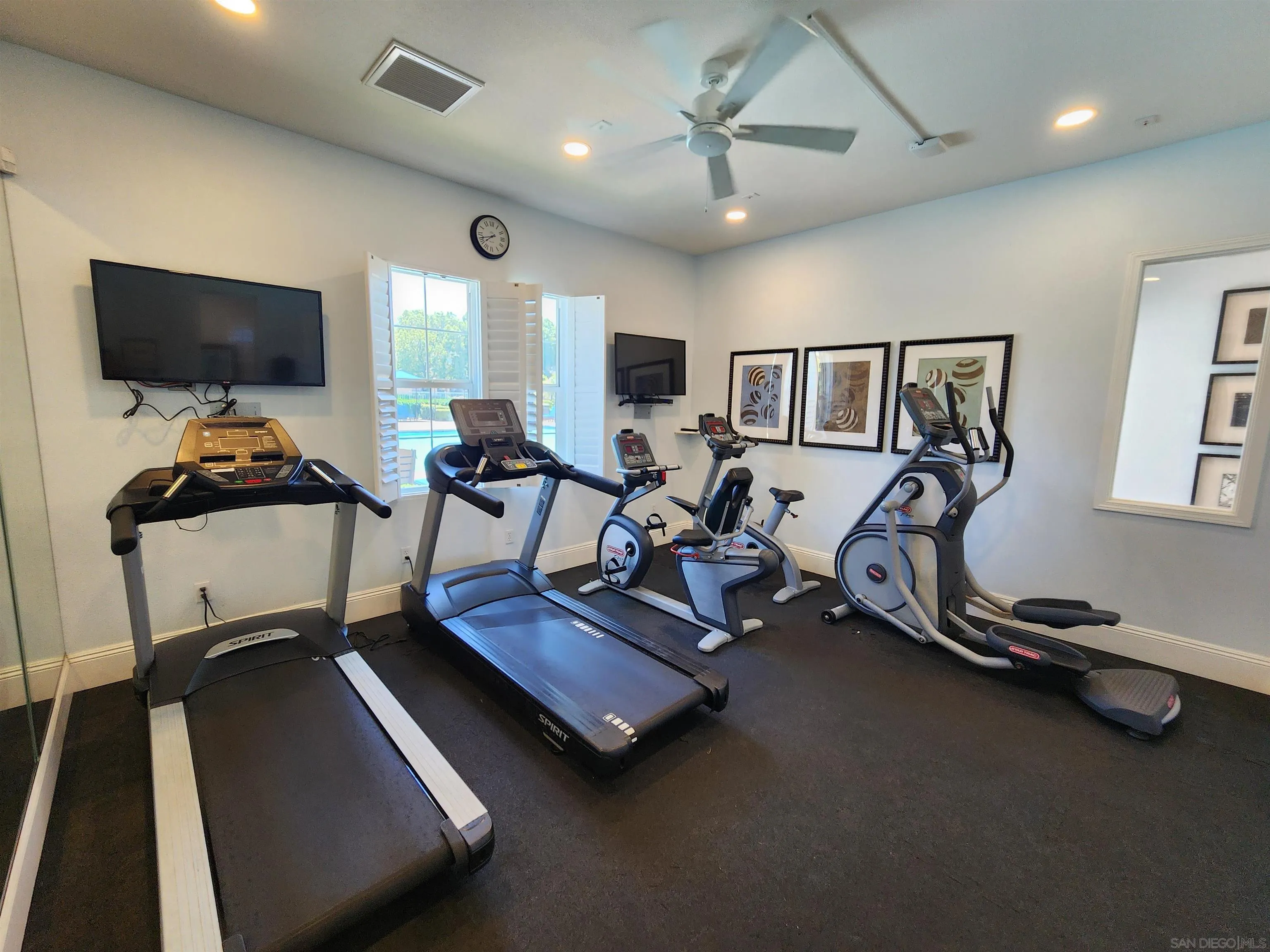 4366 Pacifica Way, Unit 3 Oceanside, CA 92056 - Photo 43 of 48 Exercise Room