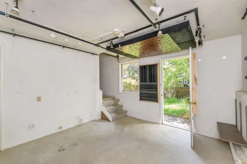 $899,000 | 25 Maple Avenue, Fairfax, CA 94930