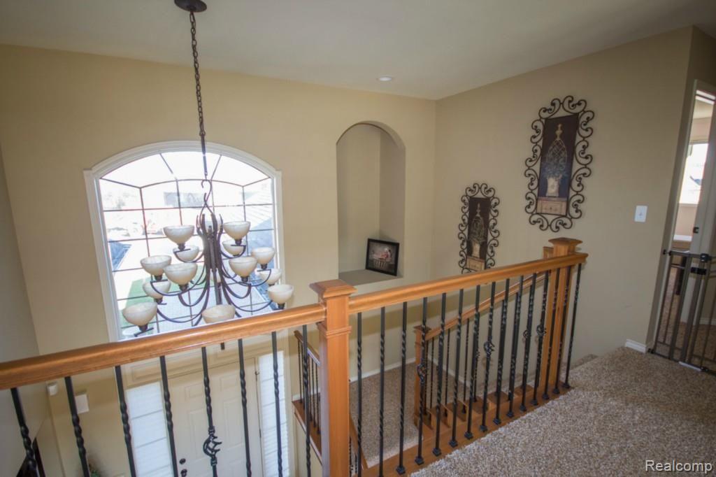 22542 Brantingham Road Macomb, MI 48044 - Photo 22 of 36 Hallway Upstairs.jpg