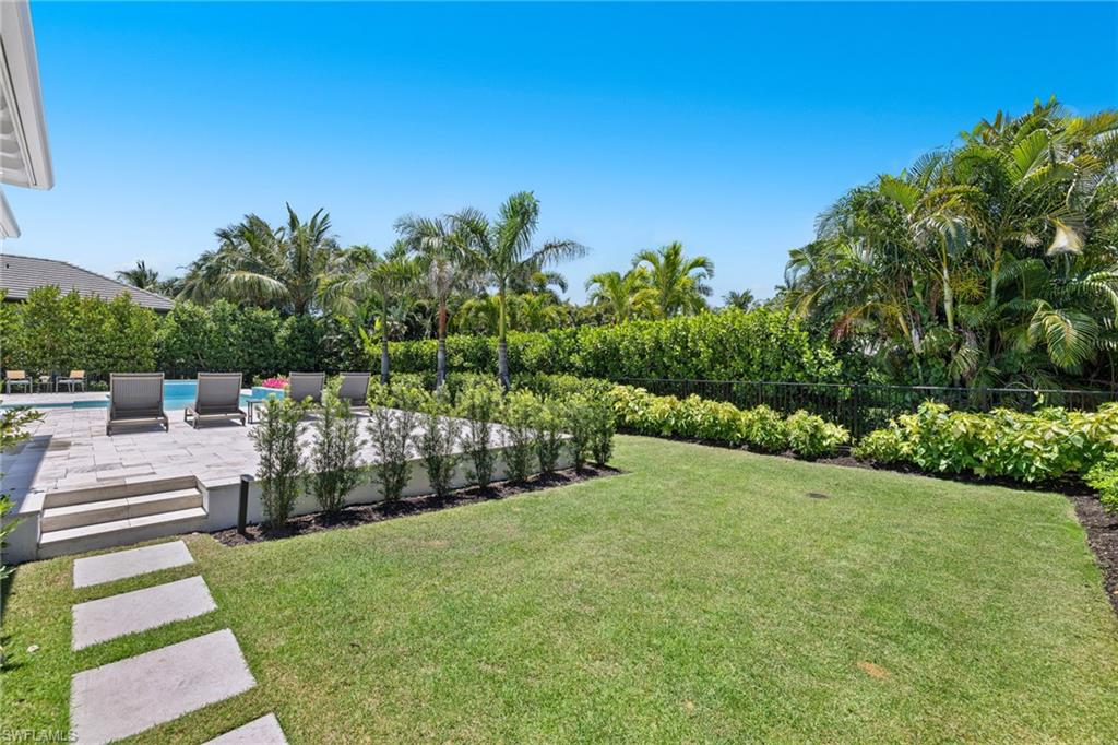 2989 Regatta Road Naples, FL 34103 - Photo 11 of 16