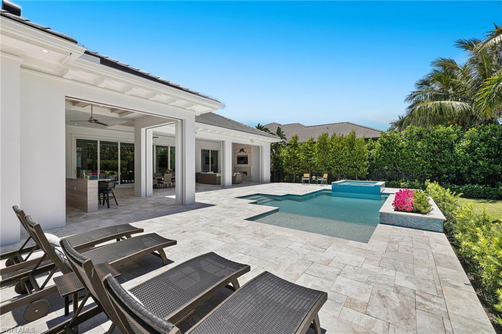 2989 Regatta Road Naples, FL 34103 - Photo 10 of 16