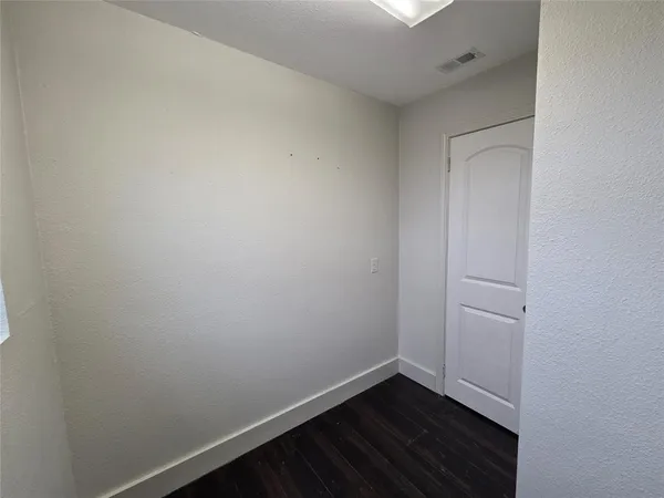 $279,000 | 484 County Road 1206, Savoy, TX 75479