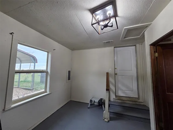 $279,000 | 484 County Road 1206, Savoy, TX 75479