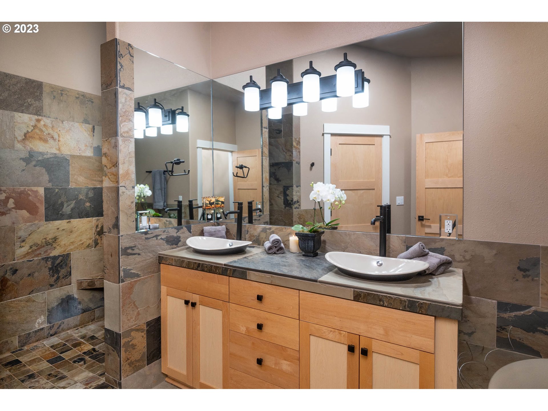 60446 Seventh Mountain Drive Bend, OR 97702 - Photo 19 of 34