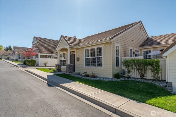 $490,000 | 1494 Eastmont Avenue, Unit 56, East Wenatchee, WA 98802