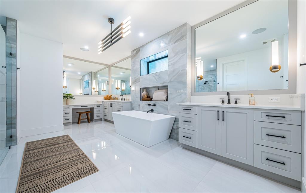 218 Sydney Lane Redington Shores, FL 33708 - Photo 63 of 100