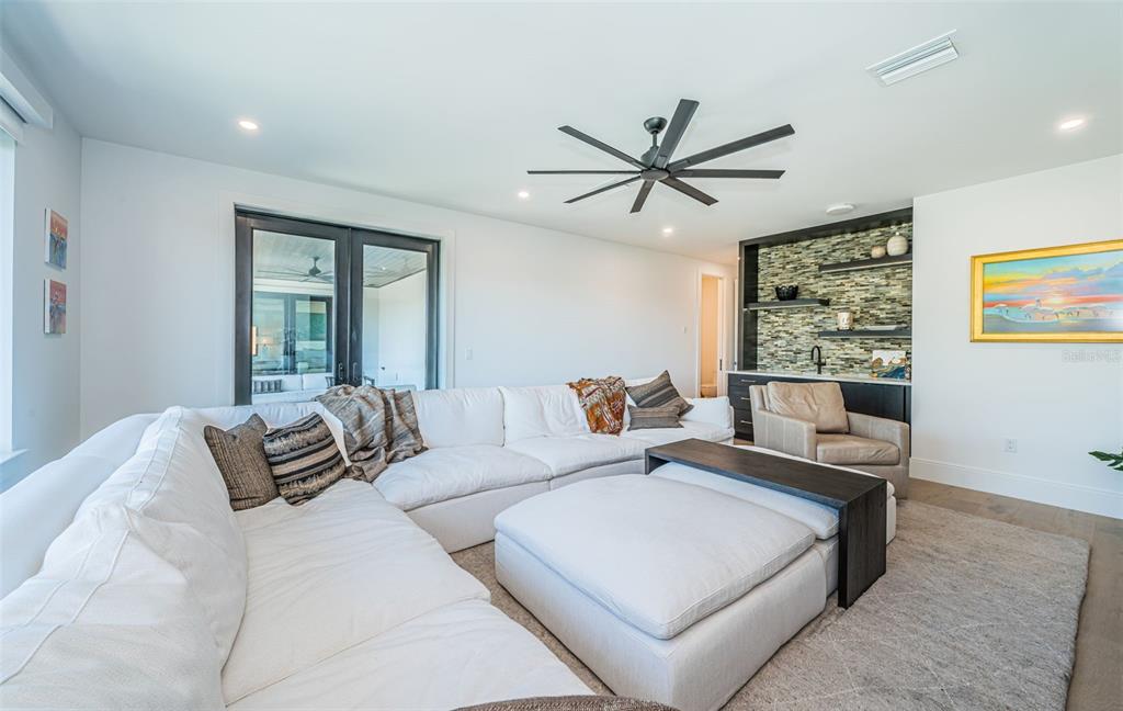 218 Sydney Lane Redington Shores, FL 33708 - Photo 71 of 100