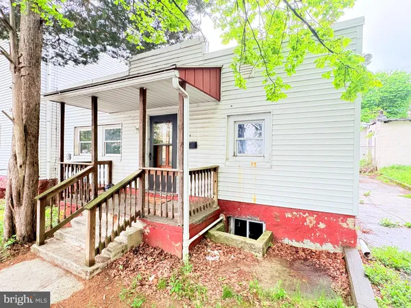 $1,950 | 1630 East 9th Street, Bethlehem, PA 18015