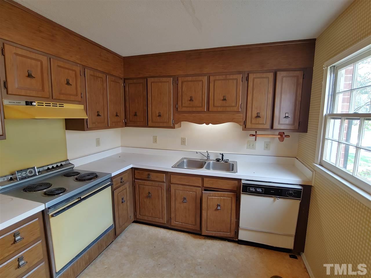 3145 Morningside Drive Raleigh, NC 27607 - Photo 2 of 4