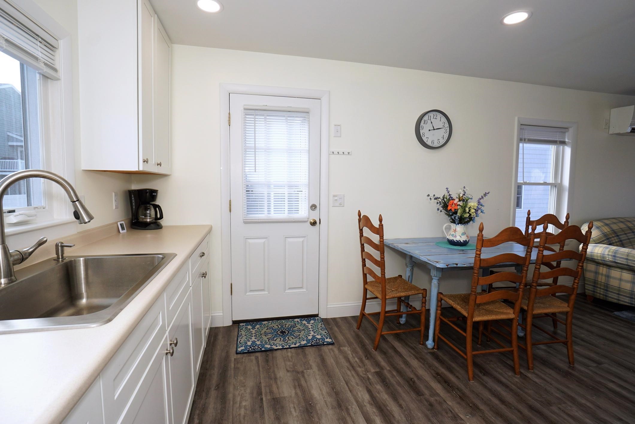 21 Meadow Pond Road Hampton, NH 03842 - Photo 11 of 27