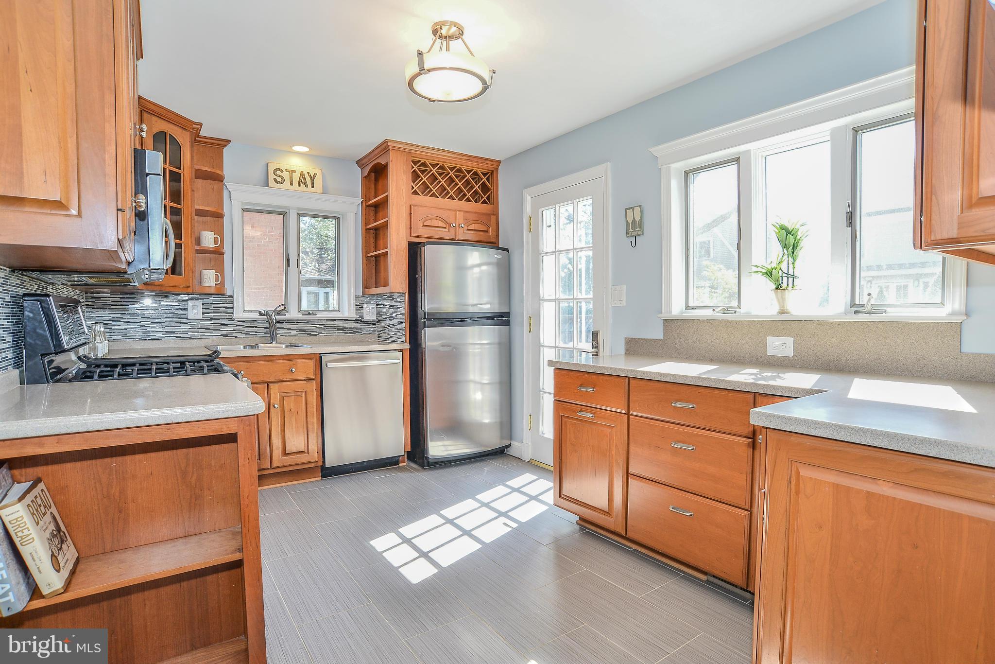 4820 24th Road North Arlington, VA 22207 - Photo 5 of 30 Kitchen