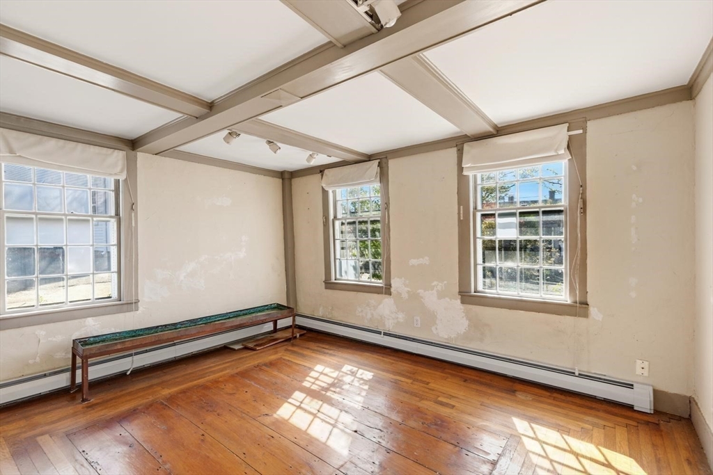 29-31 Circle Street Marblehead, MA 01945 - Photo 27 of 37
