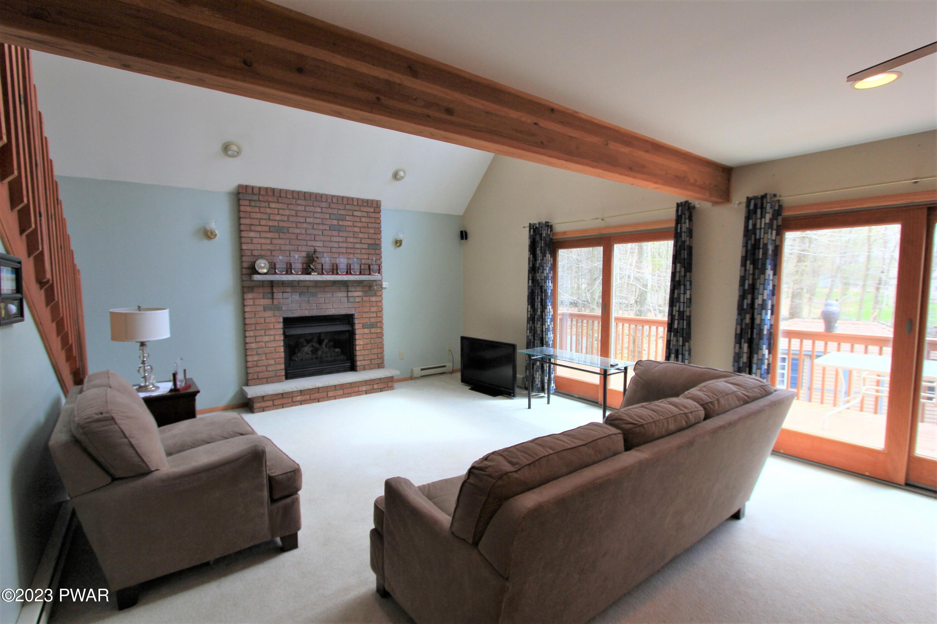 421 Northgate Road Lake Ariel, PA 18436 - Photo 4 of 58