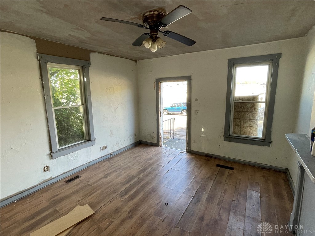 461-463 Harrison Street Springfield, OH 45505 - Photo 4 of 18 Gallery Image 4