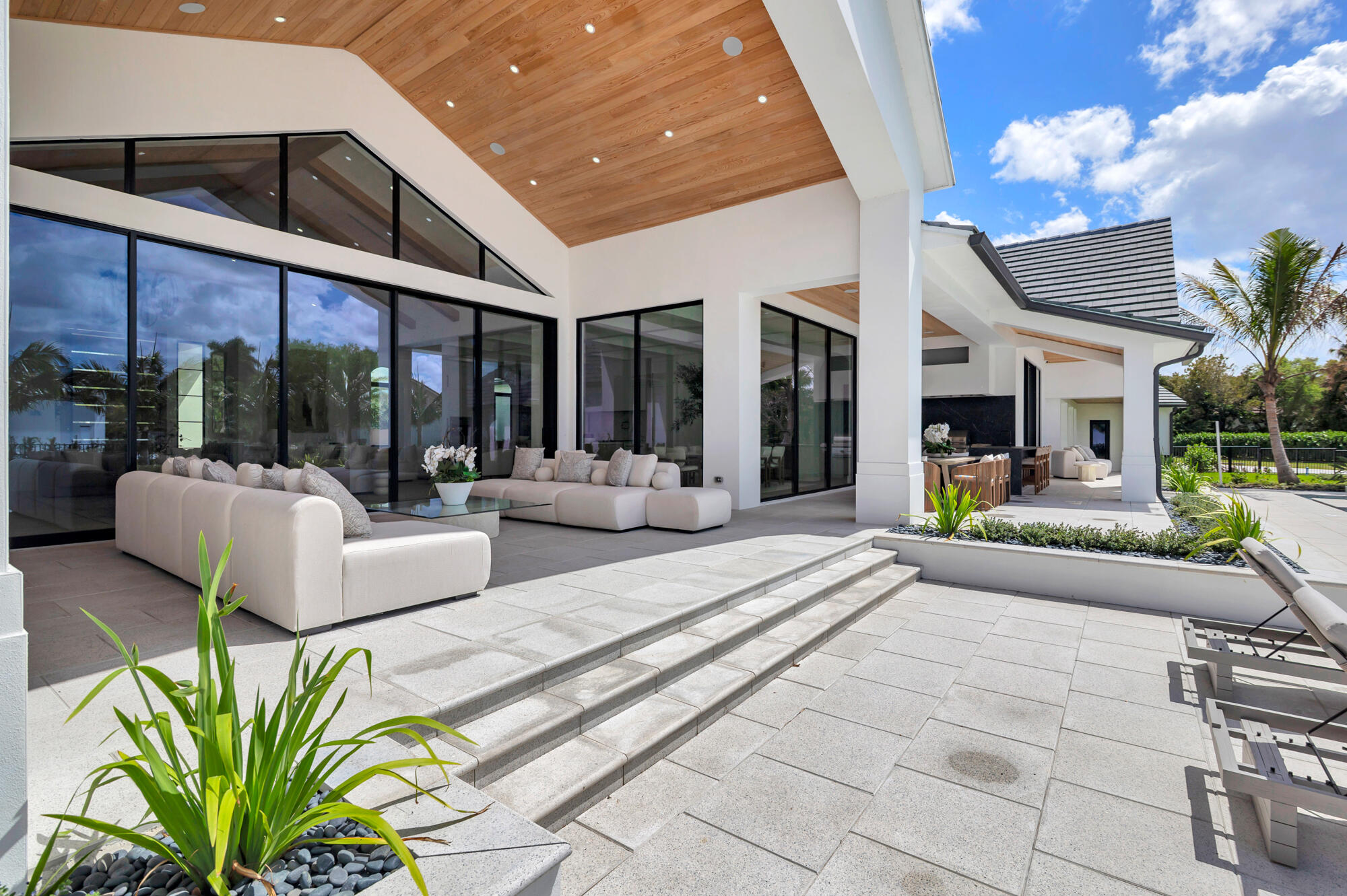2015 Lockheed Terrace Wellington, FL 33414 - Photo 57 of 81 low-60