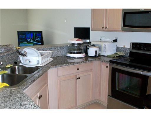 5922 Abbey Road, Unit 5922 Tamarac, FL 33321 - Photo 7 of 15 Kitchen