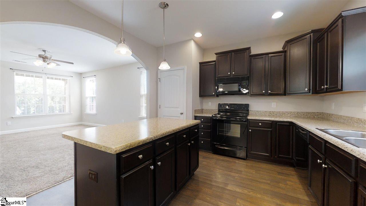 261 Goodwin Road Travelers Rest, SC 29690 - Photo 6 of 34