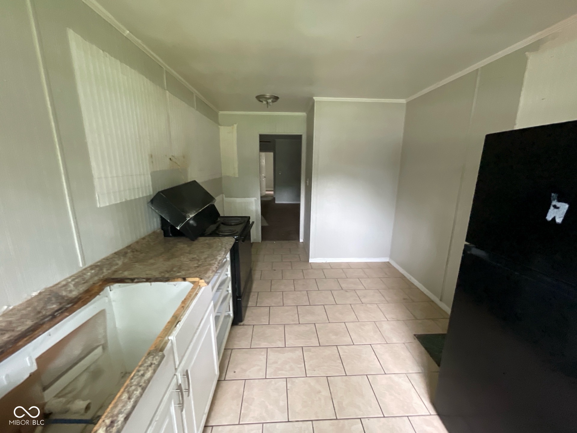 9045 Stardust Drive Indianapolis, IN 46229 - Photo 9 of 26