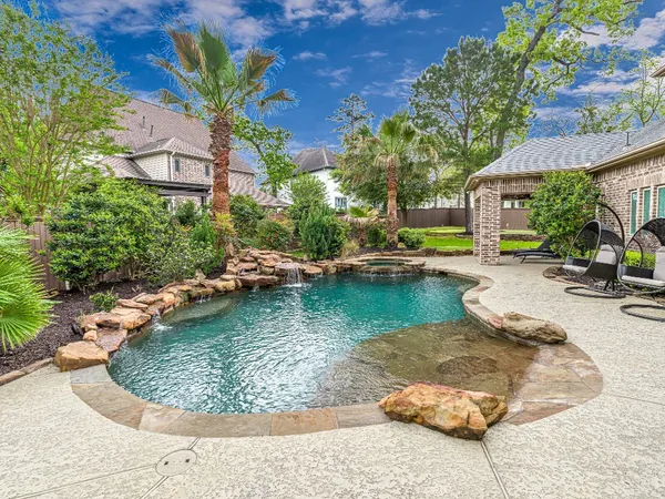 $1,867,500 | 26 Hollyflower Place, Tomball, TX 77375