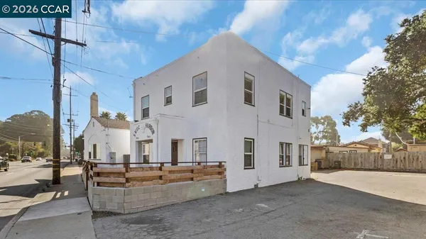 $4,000,000 | 1230 Del Monte Avenue, Monterey, CA 93940