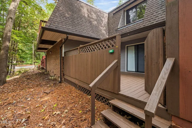 $250,000 | 168 Summerwalk Circle, Chapel Hill, NC 27517