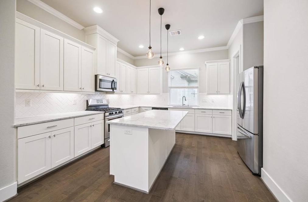 910 West 35th Street, Unit C Houston, TX 77018 - Photo 4 of 4