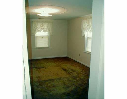 836 McLaughlin Run Road Bridgeville, PA 15017 - Photo 2 of 5 Gallery Image 2