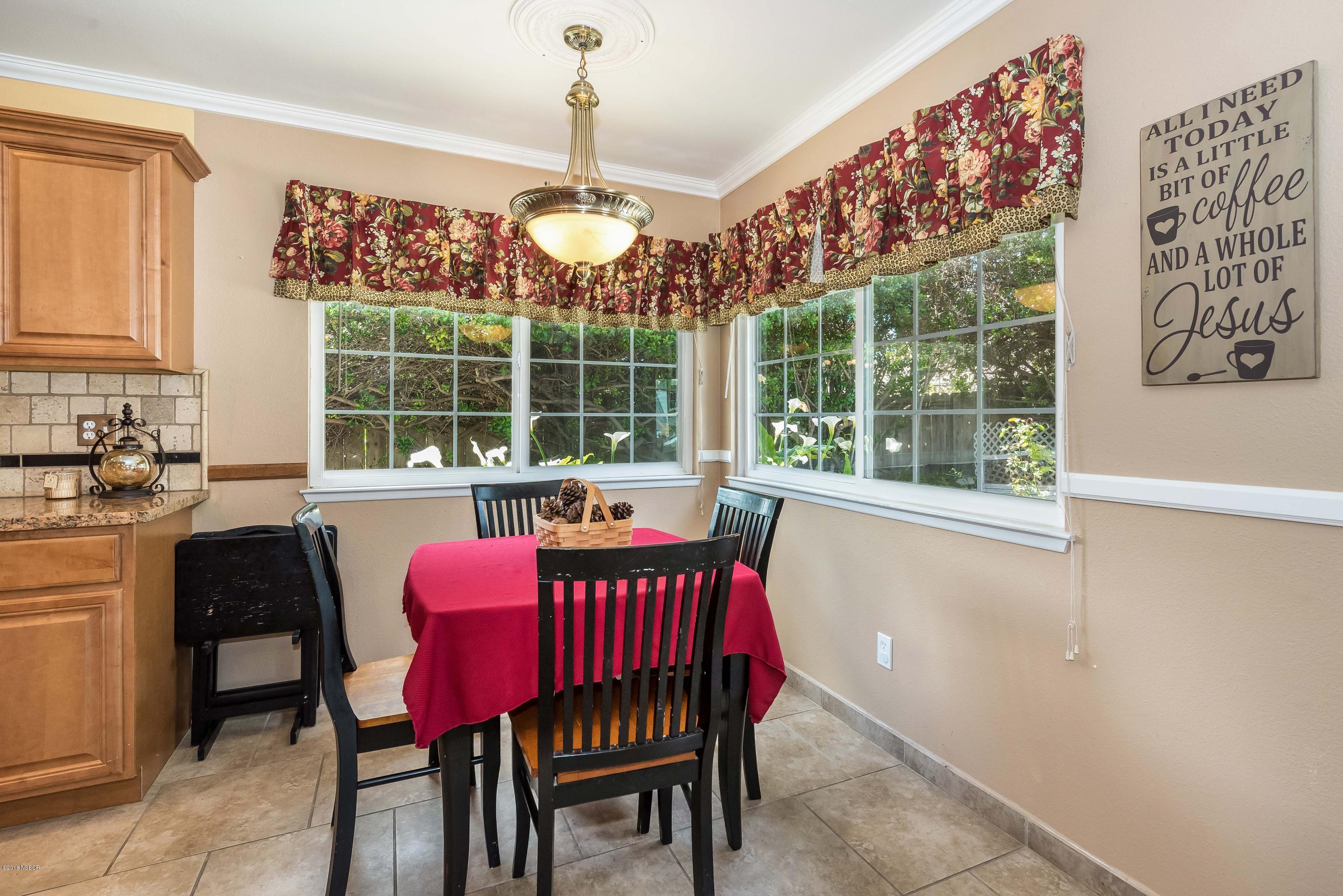 205 Bell Avenue Lompoc, CA 93436 - Photo 7 of 20 Eat In Kitchen