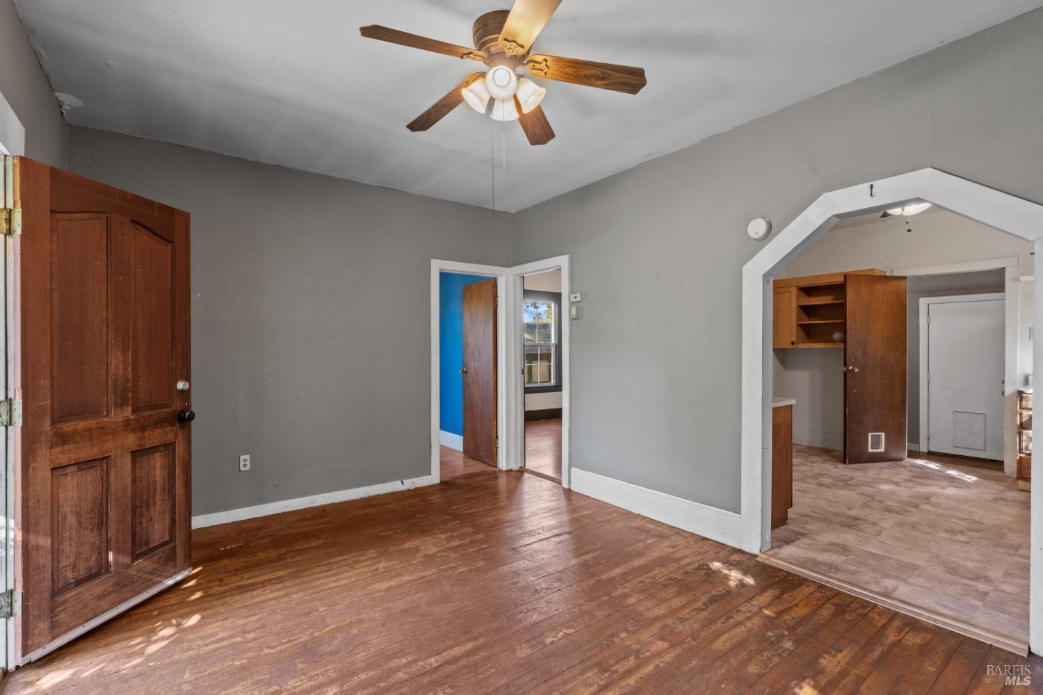 227 Hewett Street Santa Rosa, CA 95401 - Photo 17 of 65 Living Room