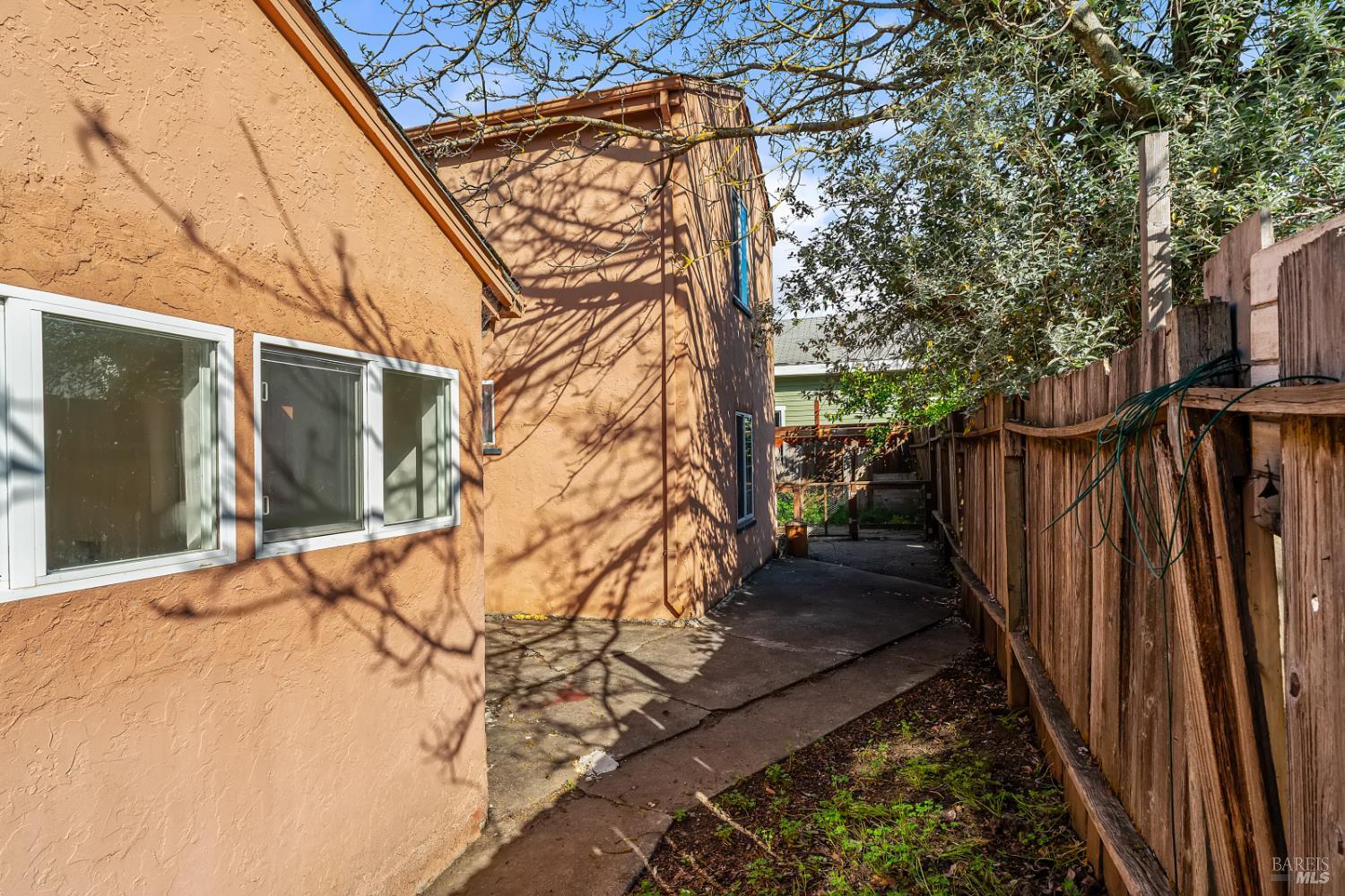 227 Hewett Street Santa Rosa, CA 95401 - Photo 46 of 65