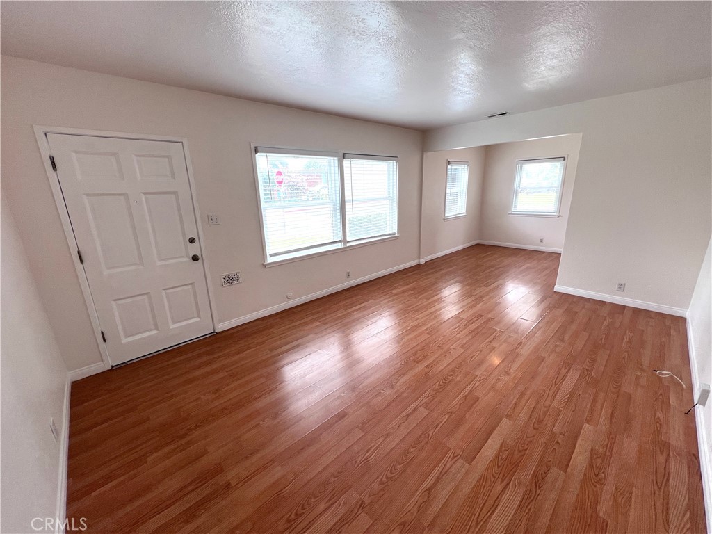 701 Center Street El Segundo, CA 90245 - Photo 2 of 17