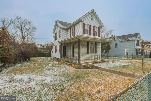 $2,800 | 9 Glenmore Avenue, Baltimore, MD 21206