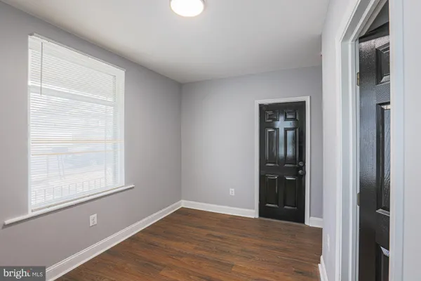 $2,800 | 9 Glenmore Avenue, Baltimore, MD 21206
