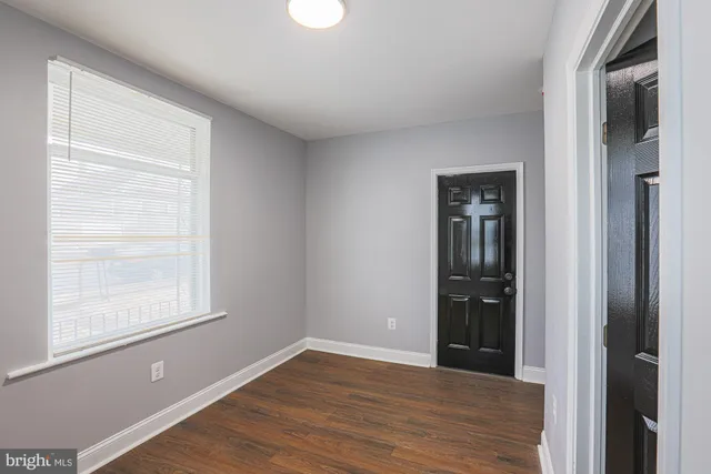 $2,800 | 9 Glenmore Avenue, Baltimore, MD 21206