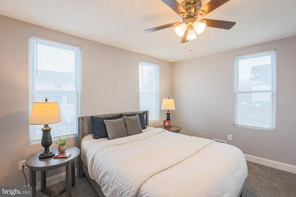 $2,800 | 9 Glenmore Avenue, Baltimore, MD 21206